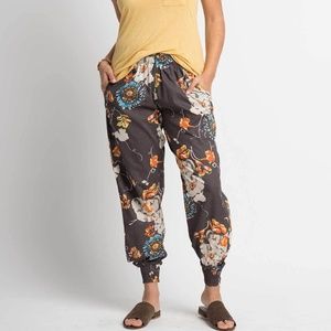 Sudara Gray Floral Joggers Pajamas/ Punjammies